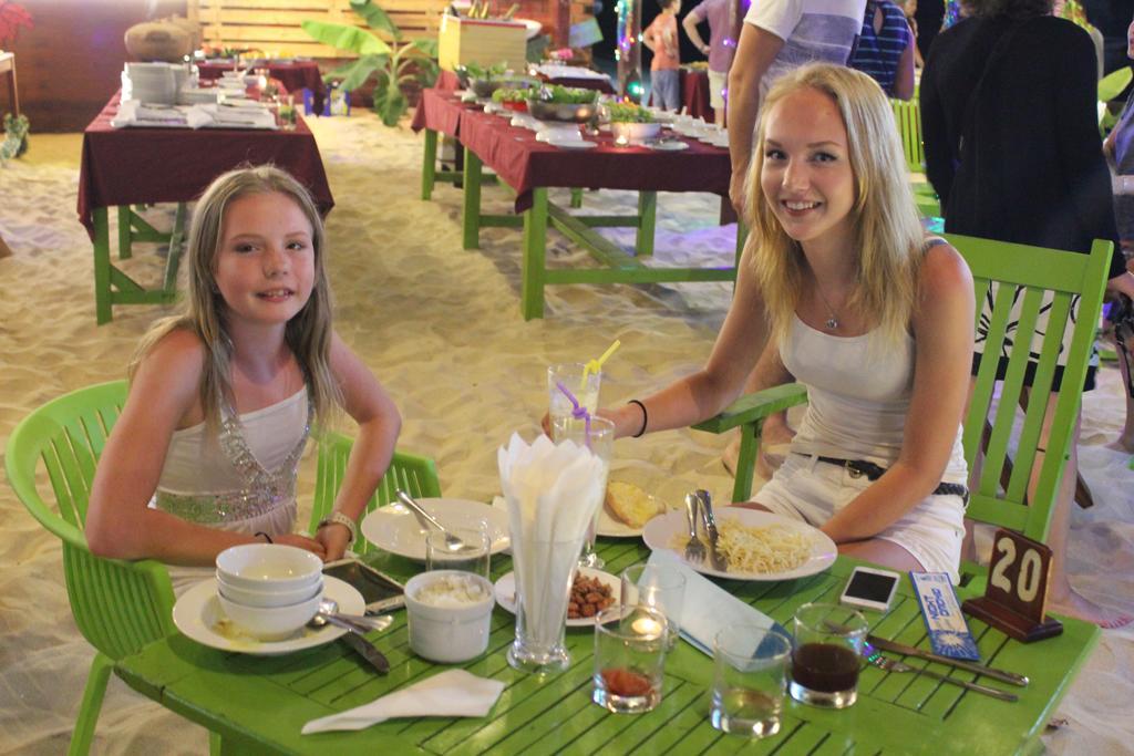 Lien Hiep Thanh Homestay & Beach Bar Phu Quoc Buitenkant foto