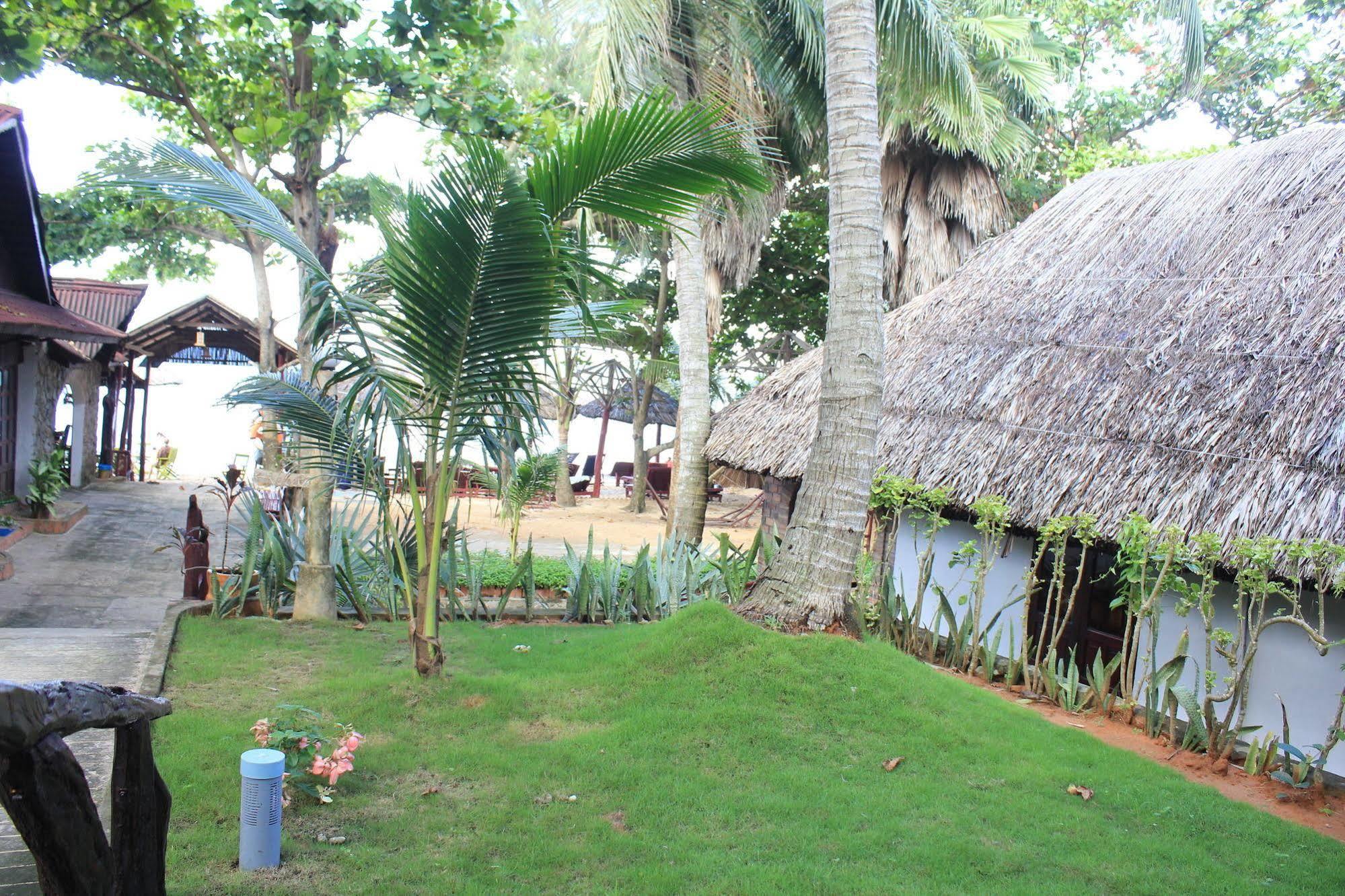 Lien Hiep Thanh Homestay & Beach Bar Phu Quoc Buitenkant foto