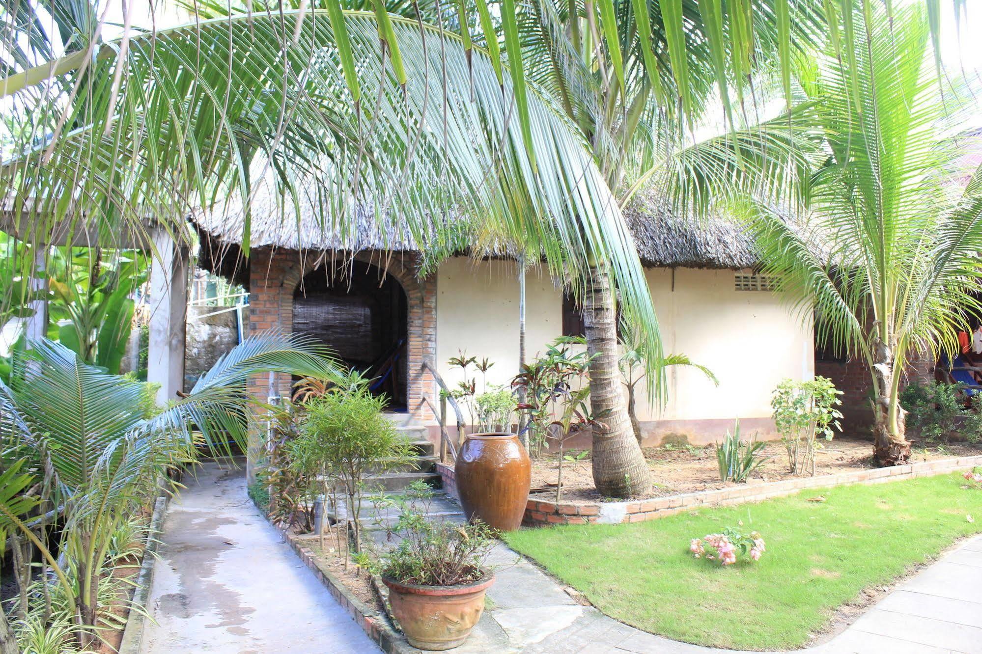 Lien Hiep Thanh Homestay & Beach Bar Phu Quoc Buitenkant foto