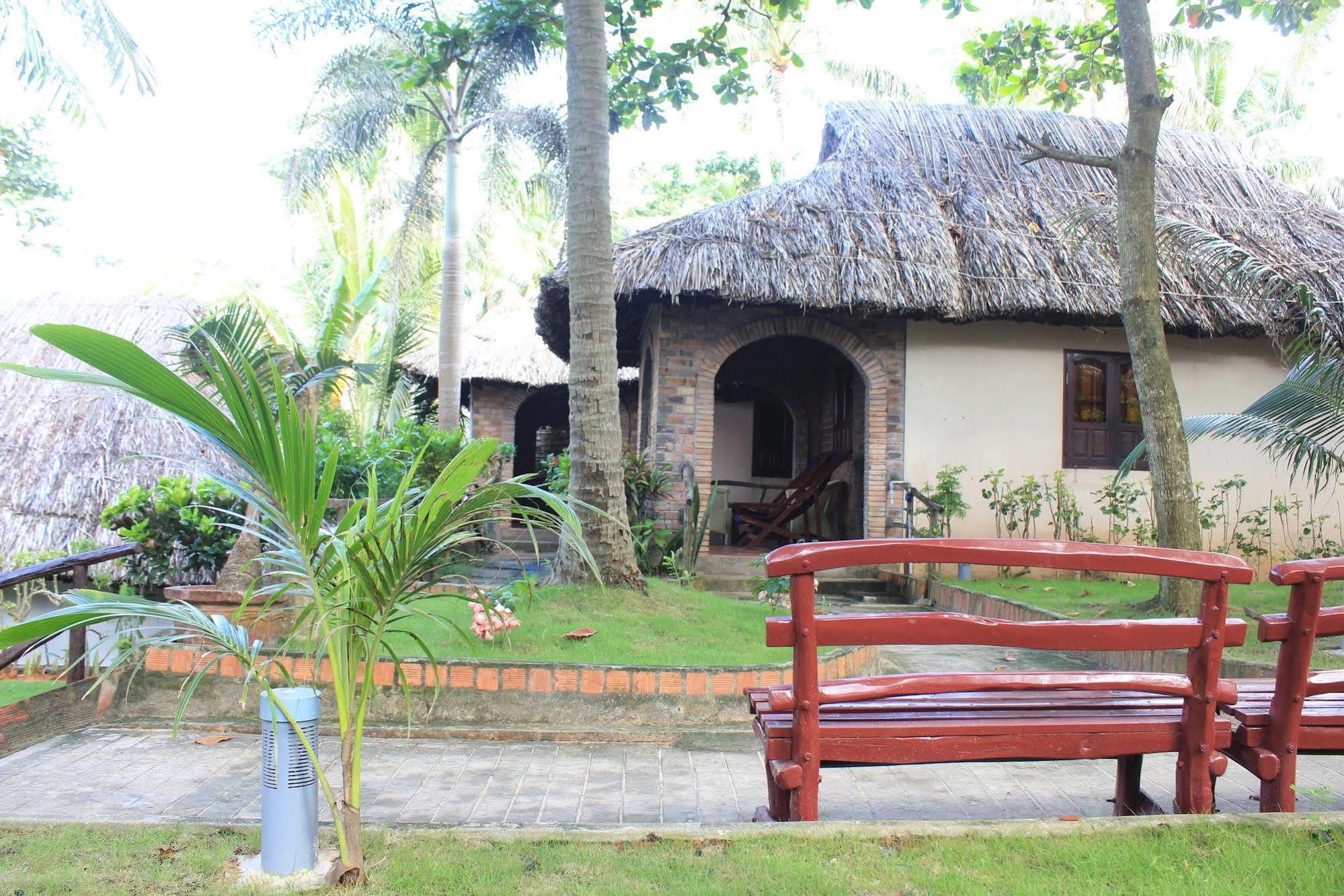 Lien Hiep Thanh Homestay & Beach Bar Phu Quoc Buitenkant foto